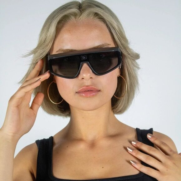 D&G DG6177 501/87 BRAND NEW Sunglasses Black Dark Grey Square Unisex main image 2